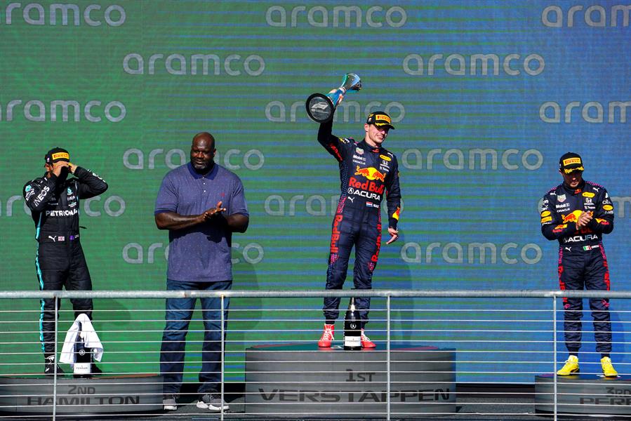 Red Bull temía que rezagados arruinaran la carrera de Max Verstappen