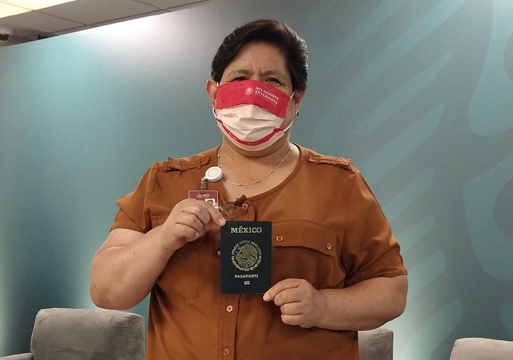Llega a México el nuevo pasaporte electrónico