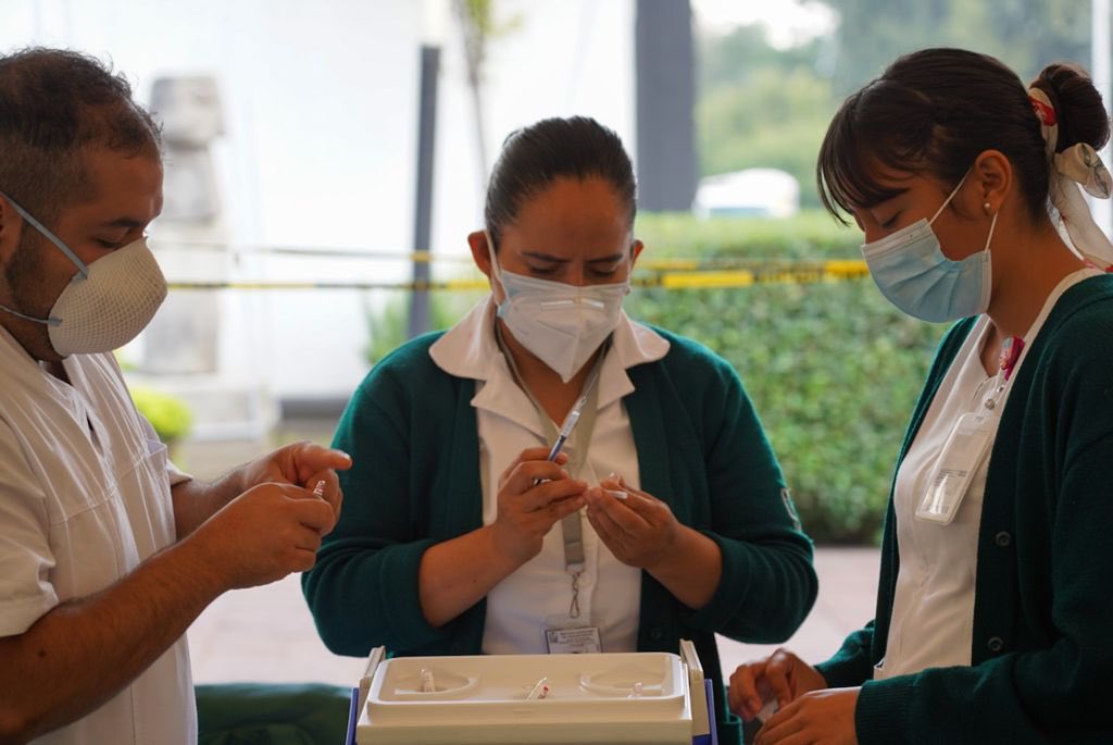 COVID-19: Abren registro de vacunación a menores en México