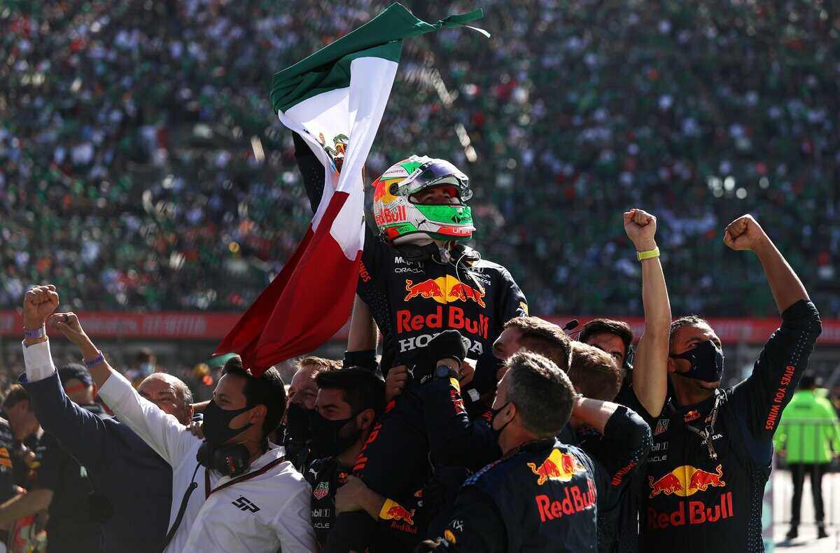 ‘Checo’ Pérez quedó tercero en el Gran Premio de México