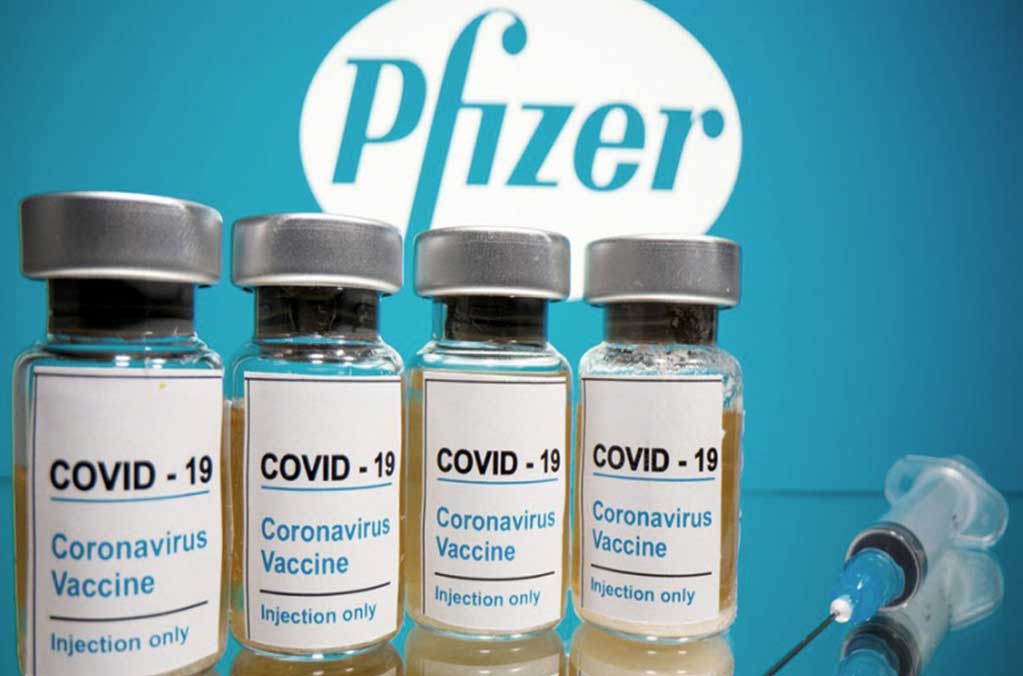 Pfizer prepara aplicación de nueva vacuna contra Ómicron para 2022