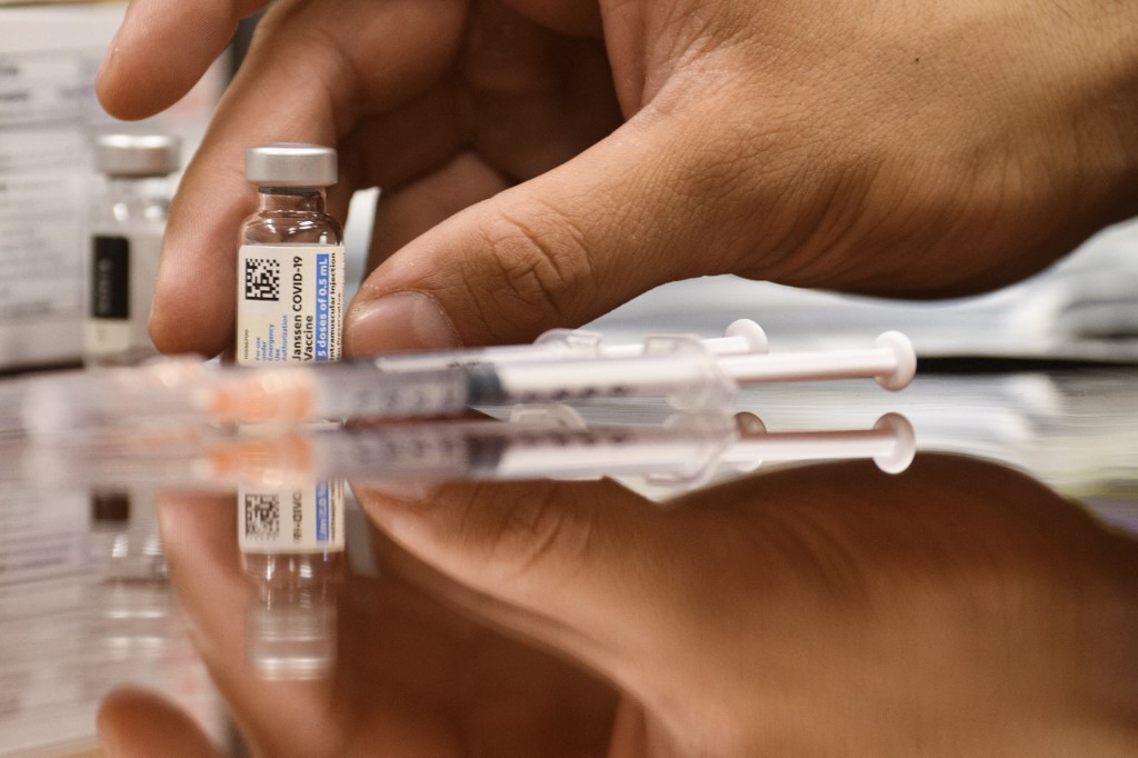México firma convenio con la India para producir vacunas y medicamentos