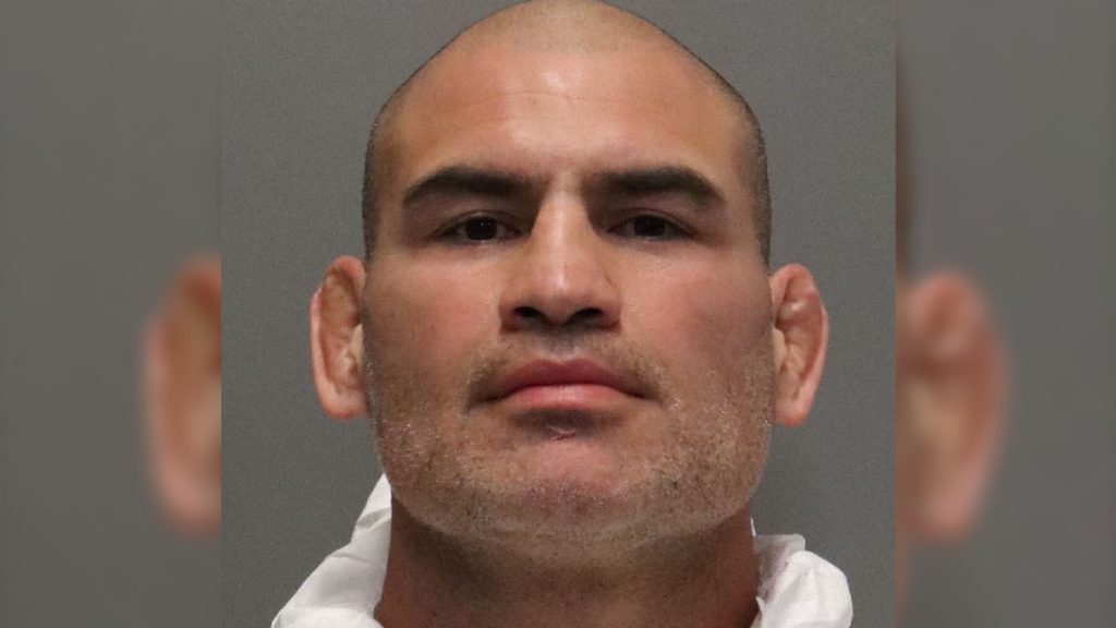 cain-velasquez-arrestado-ok