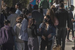 COVID-19: México reporta mil 077 casos y 27 muertes