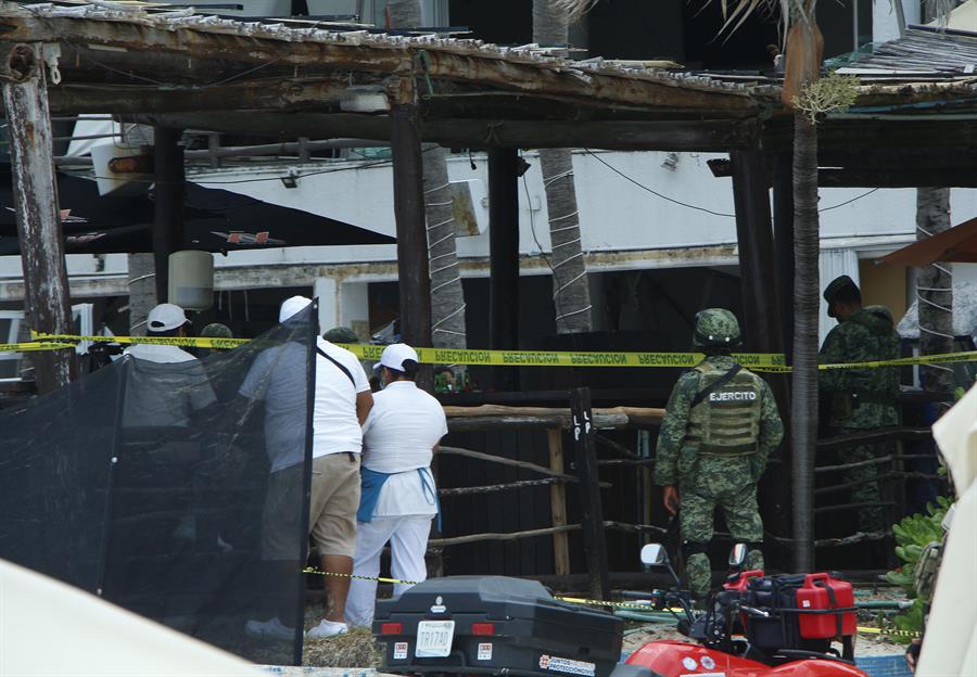 Explosión en club de Playa del Carmen deja dos muertos y más de 20 heridos