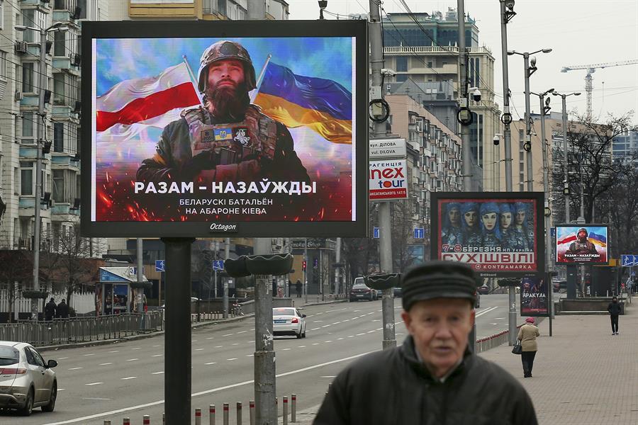 Rusia anuncia la reducción de su actividad militar en capital de Ucrania