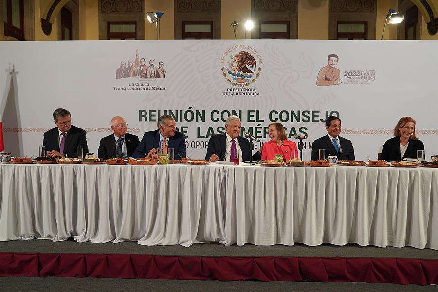AMLO habla con empresarios de EEUU sobre inversión en México