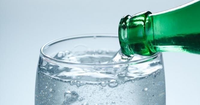 Los beneficios del agua mineral para tu salud