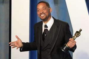 Will Smith renuncia a la Academia tras polémica por cachetada a Chris Rock