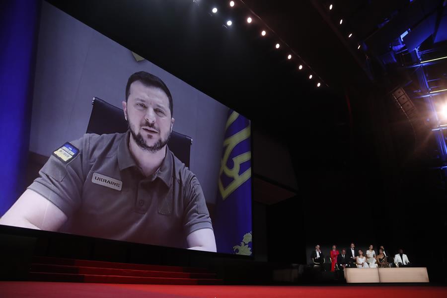Presidente de Ucrania interviene en Cannes y pide que el cine no calle