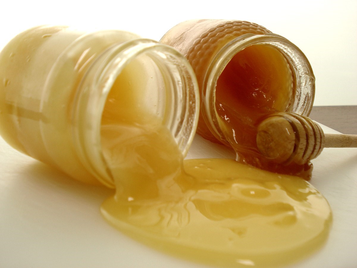 ¿Por qué se cristaliza la miel y cómo puede evitarse?
