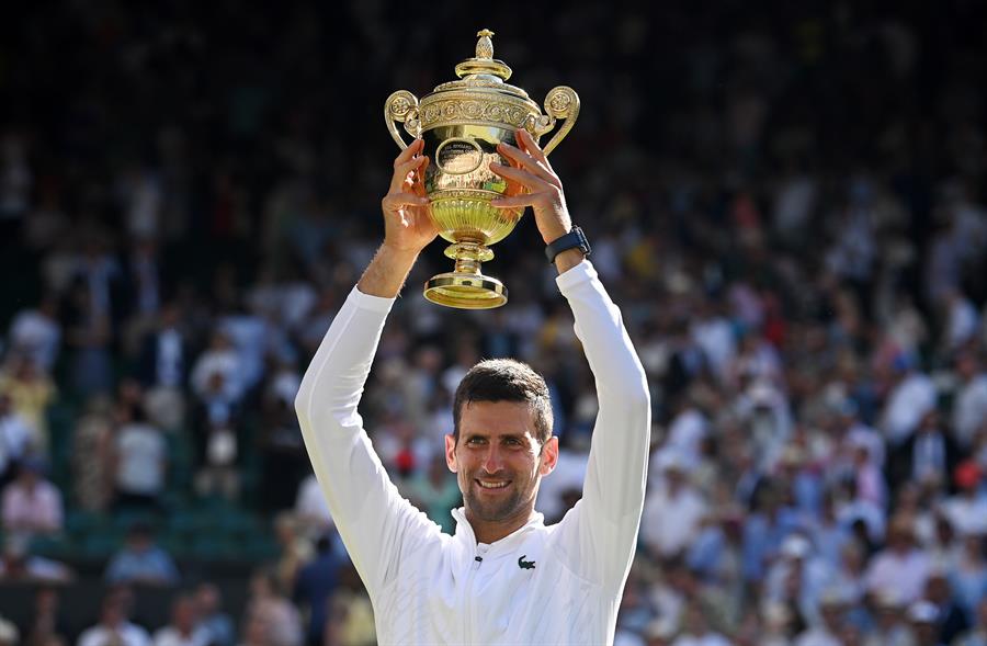 Novak Djokovic levanta su séptimo Wimbledon