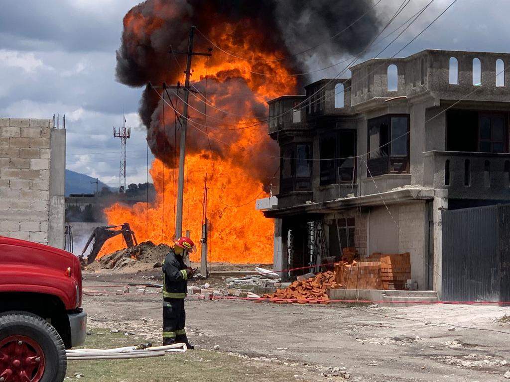 Así fue la explosión en ducto de Pemex en Amozoc,Puebla