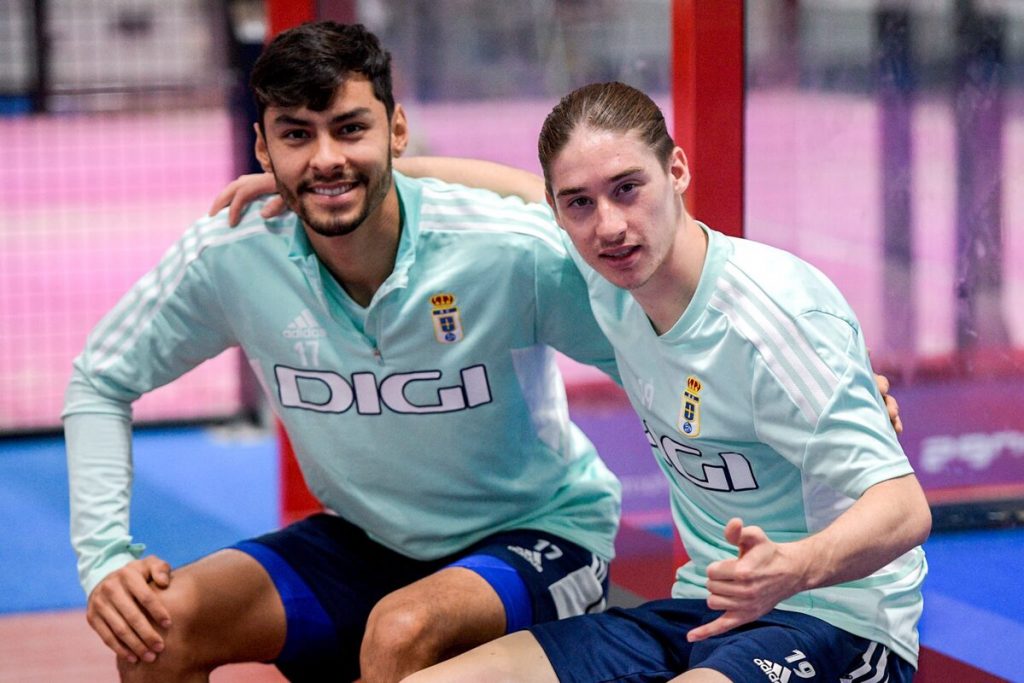 marcelo-flores-alonso-aceves-debutan-con-real-oviedo