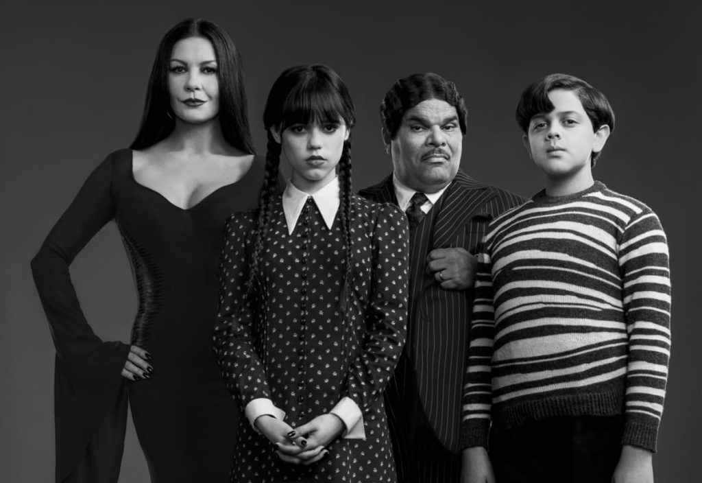 trailer-serie-de-los-locos-adams-netflix