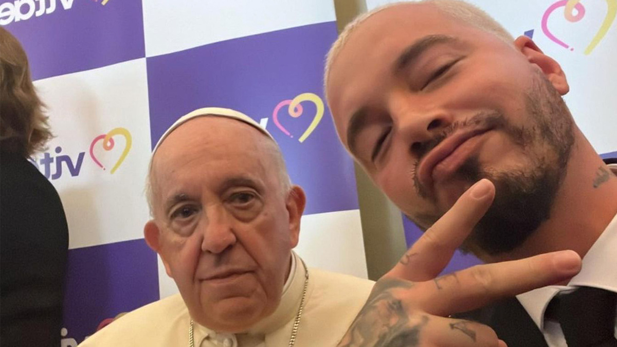 J Balvin se reune con el Papa Francisco, así fue su divertido encuentro