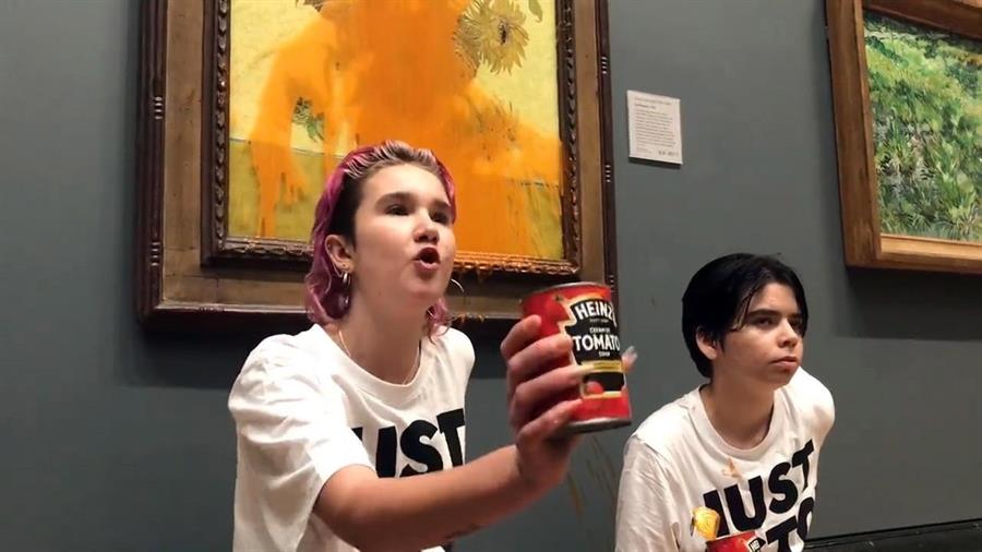 Activistas lanzan sopa contra ‘Los Girasoles’, pintura de Van Gogh, en Londres
