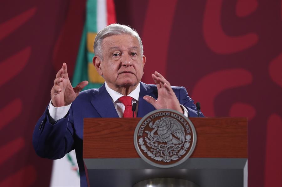Ejército Mexicano no tiene aspiraciones de poder: AMLO
