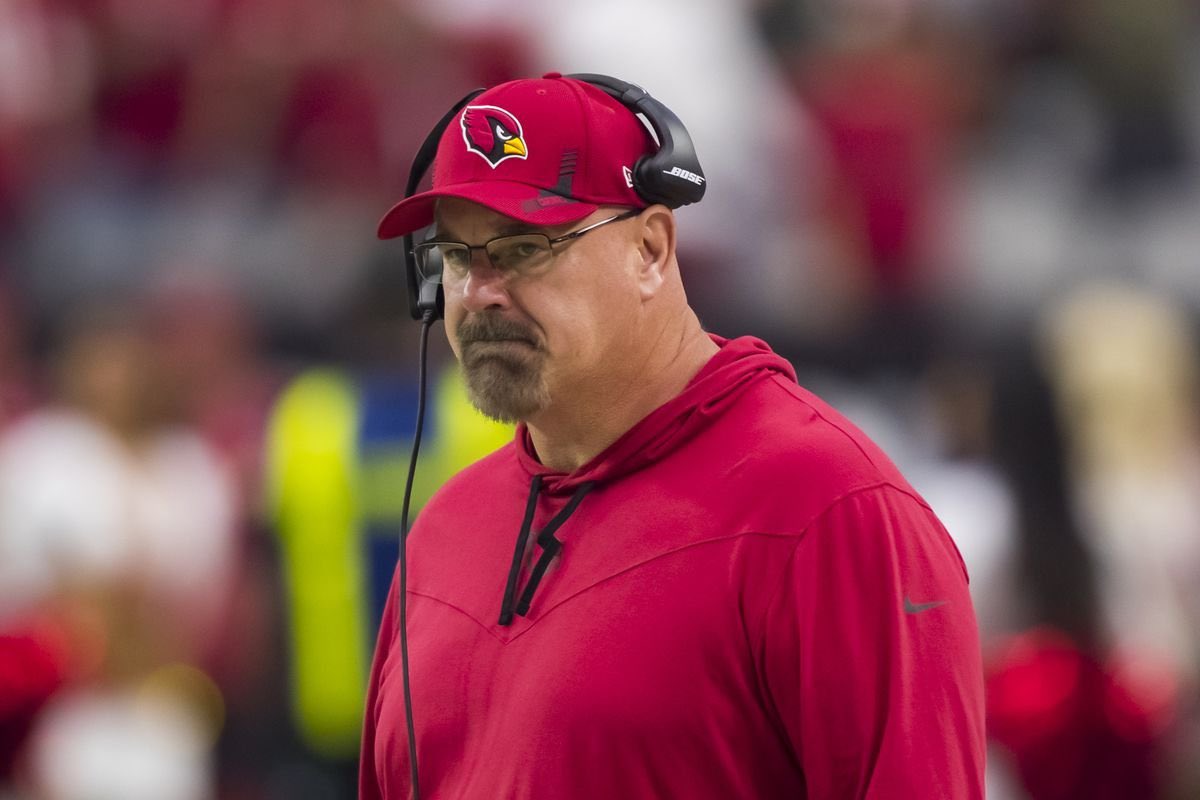 Cardinals despiden a Sean Kugler, entrenador asistente, por acosar a mujer en México