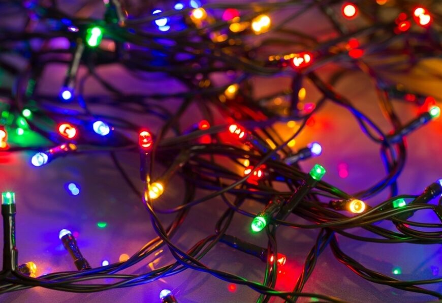 Cuanto podría aumentar tu recibo con las luces de Navidad, según CFE