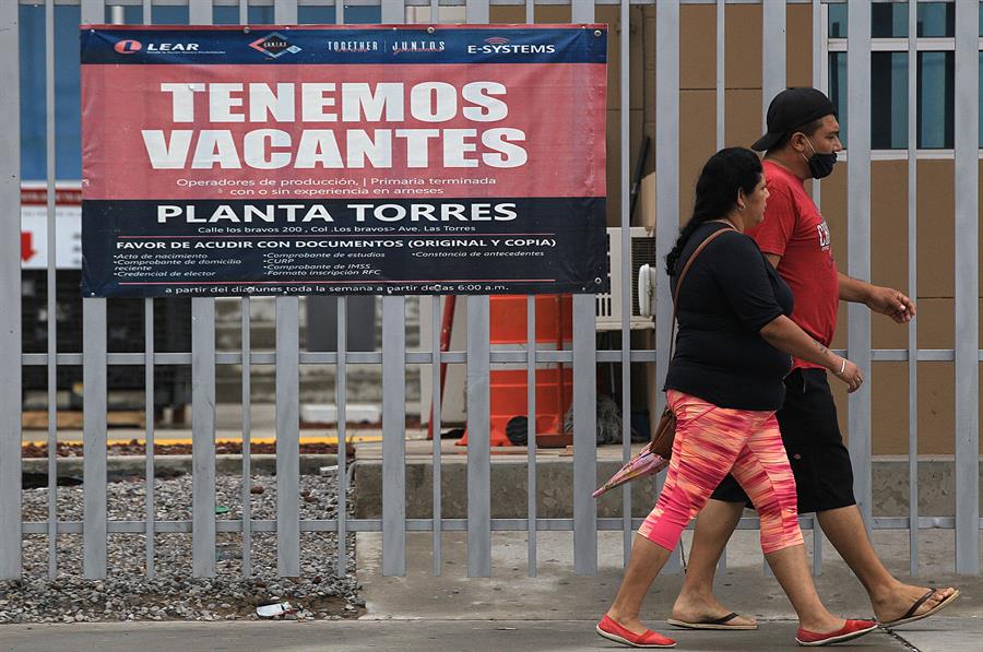 La tasa de desempleo en México baja a 2.8% en noviembre