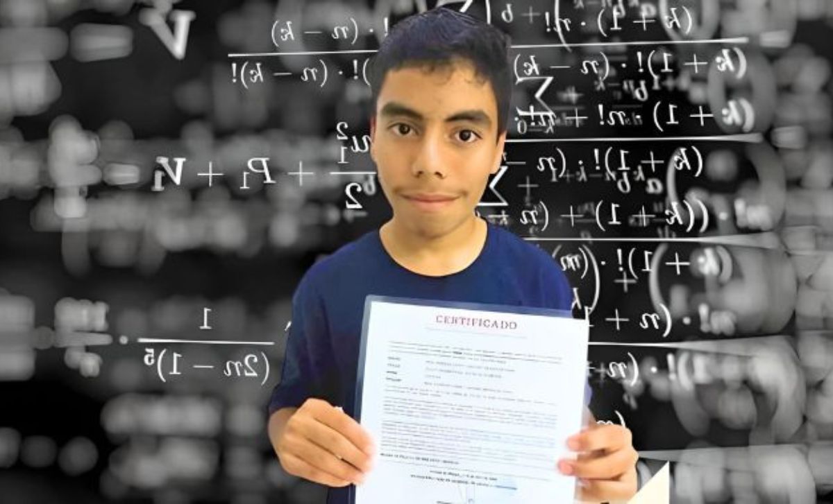 Charly Giovany, el niño genio tabasqueño que escribió un libro de matemáticas