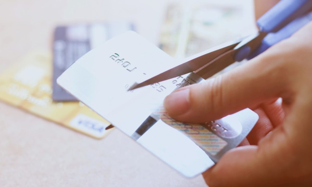 ¿Cancelar una tarjeta de crédito afecta al historial crediticio?