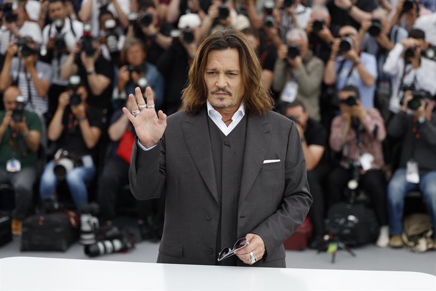 Johnny Depp fue localizado inconsciente en hotel de Budapest, esto pasó