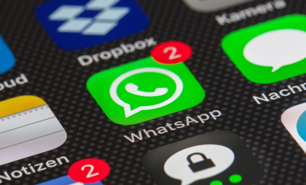 ¿Cómo deshabilitar la cámara de WhatsApp y proteger tu privacidad?