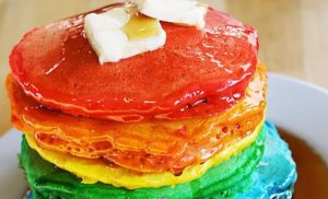 Lugares de CDMX donde probar platillos arcoíris por el mes del orgullo gay