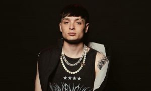 Peso Pluma lanza ‘Génesis’ junto Mike Tyson y Lady Gaga