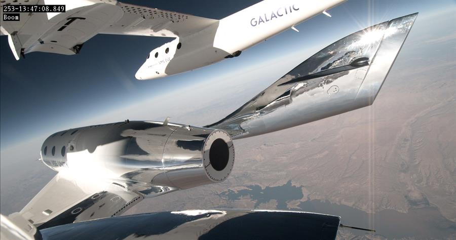 Virgin Galactic, de Richard Branson, realiza su primer vuelo comercial al espacio