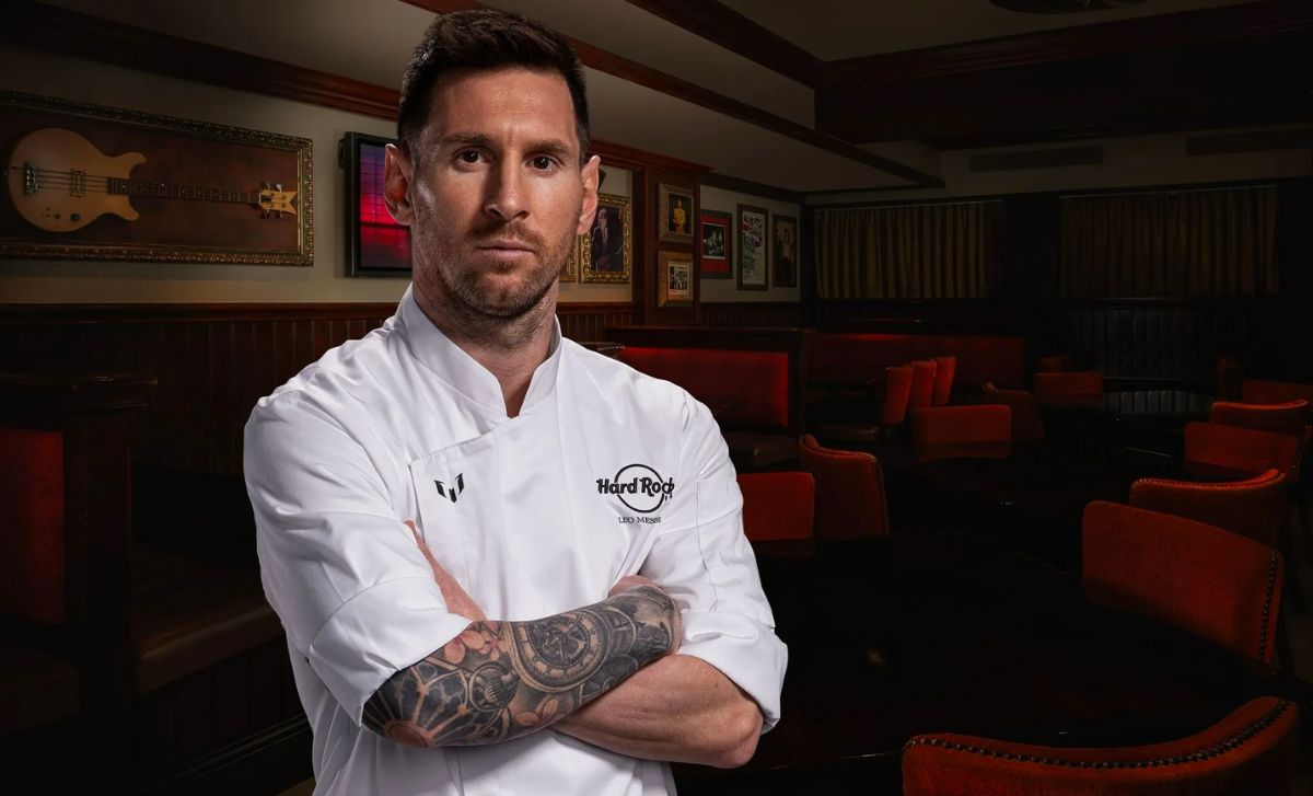 Lionel Messi se vuelve chef y crea su propio sándwich para Hard Rock Café