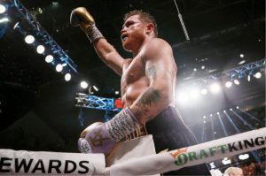 ¡Canelo Álvarez venció a Jermell Charlo! Ya son 60 victorias en su carrera