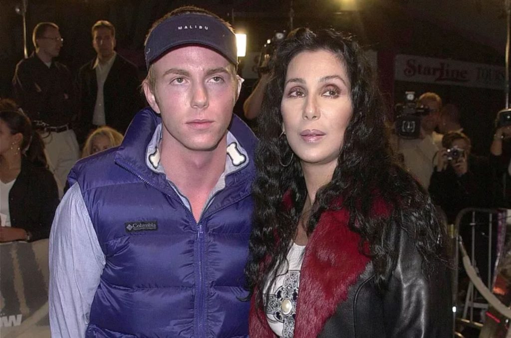 Cher y su hijo Elijah Blue Allman