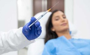 Cofepris alerta sobre riesgos e infecciones por procedimientos estéticos