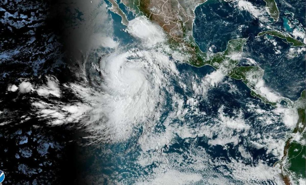 Imagen satelital de Huracán Jova