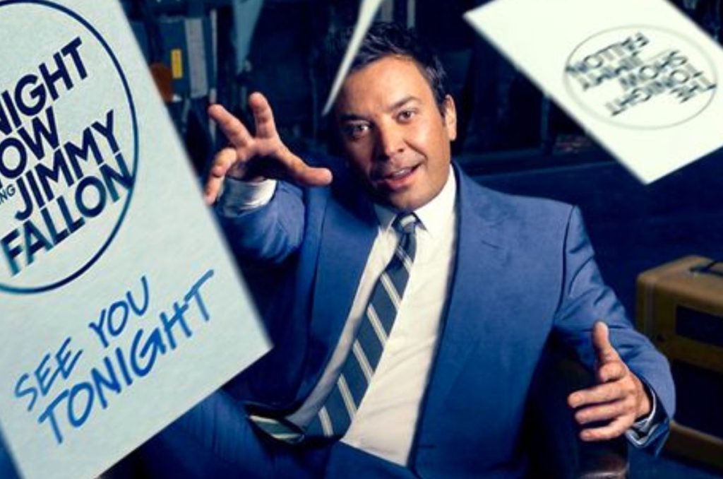 Jimmy Fallon en un promocional de The Tonight Show