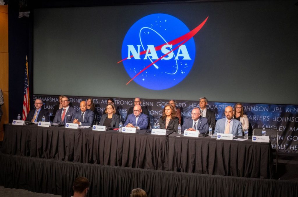 Panel de la NASA