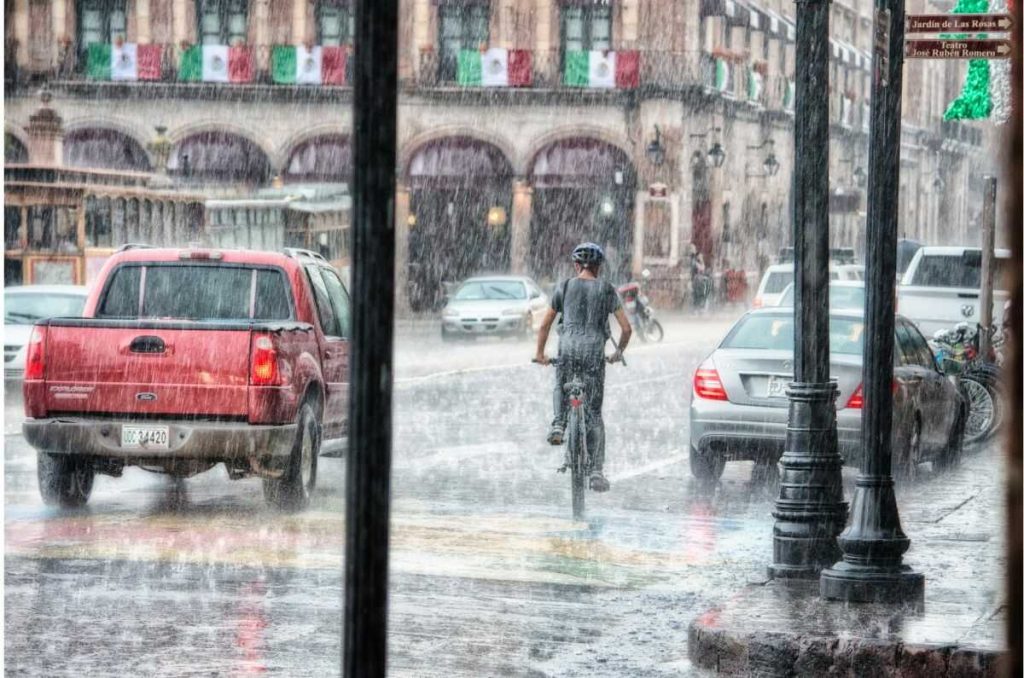 Fuertes lluvias en el Centro Histórico de la Ciudad de México