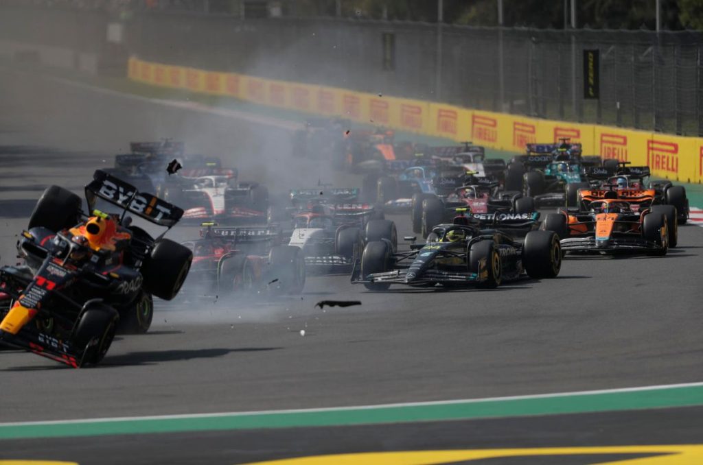 Accidente de Checo Pérez en el Gran Premio de México