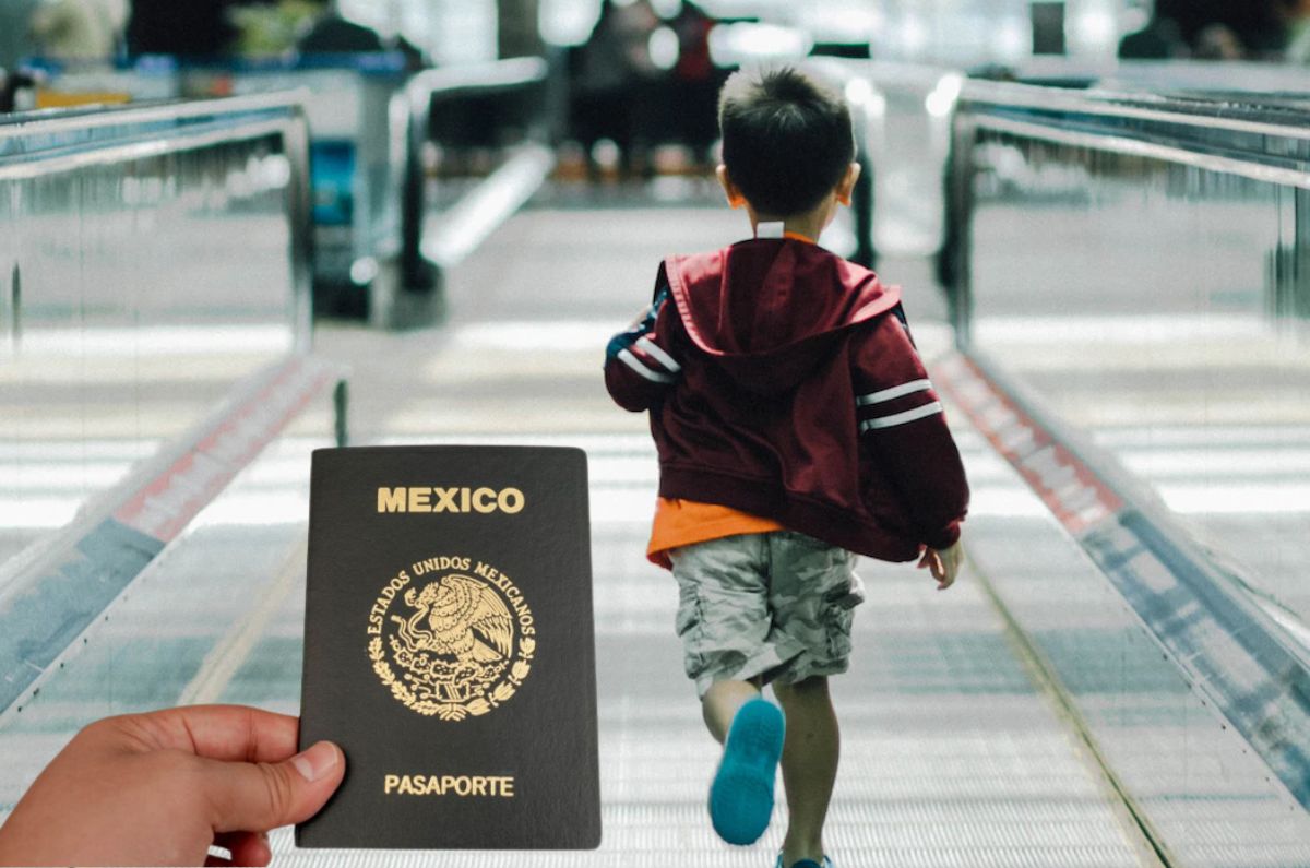 ¿Tus hijos quieren ir a Disney? Obtén así pasaporte mexicano para menores de edad