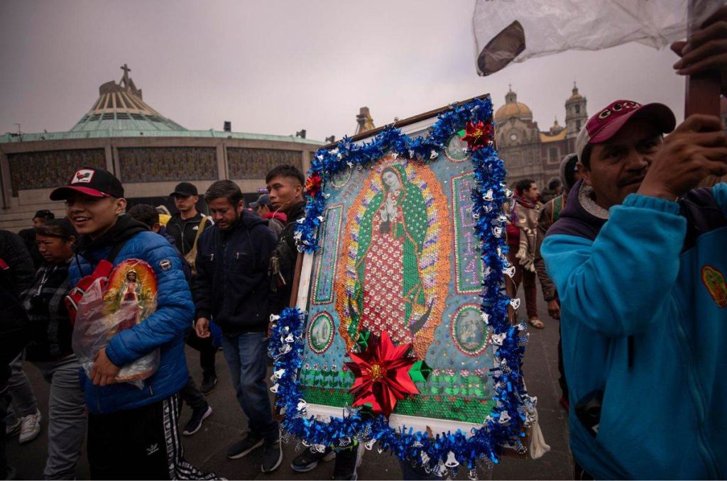 Peregrinos en la Basílica de Guadalupe