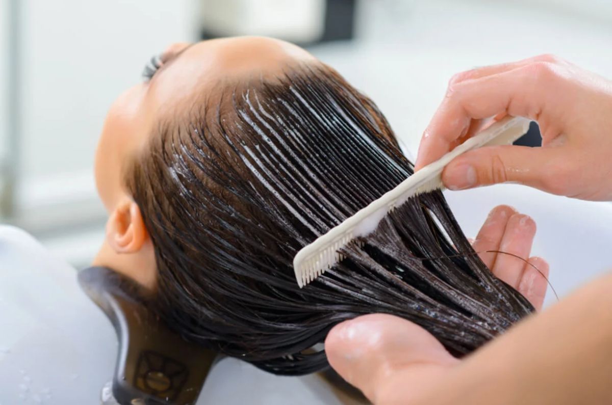 ¿Te conviene hacerte bótox capilar o daña el cabello?