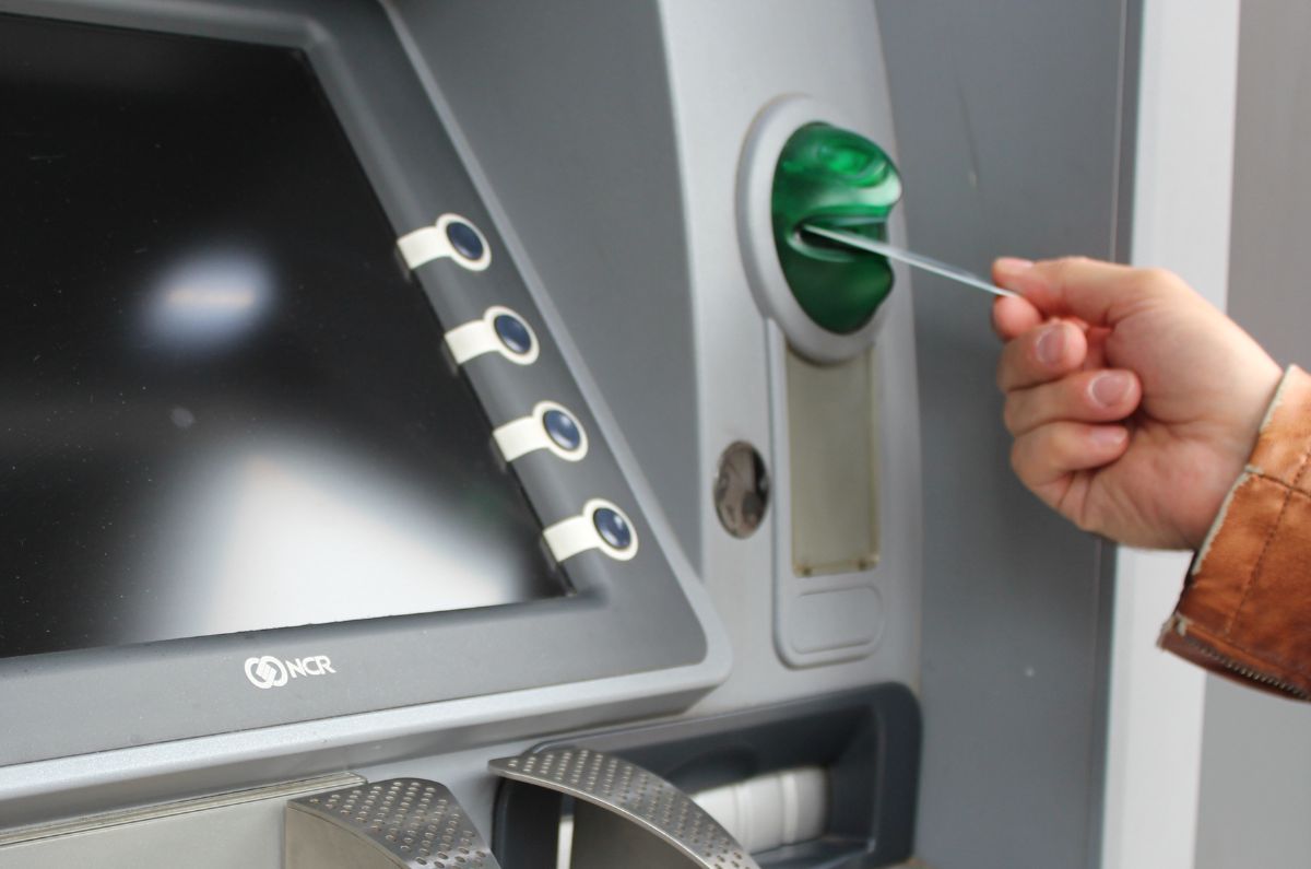 ¿Qué hacer si el cajero automático ‘se tragó’ tu tarjeta?