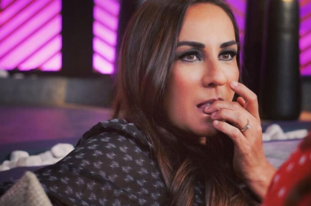 Consuelo Duval en Netas Divinas