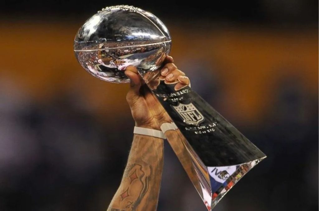 Trofeo Vincent Lombardi, entregado en el Super Bowl