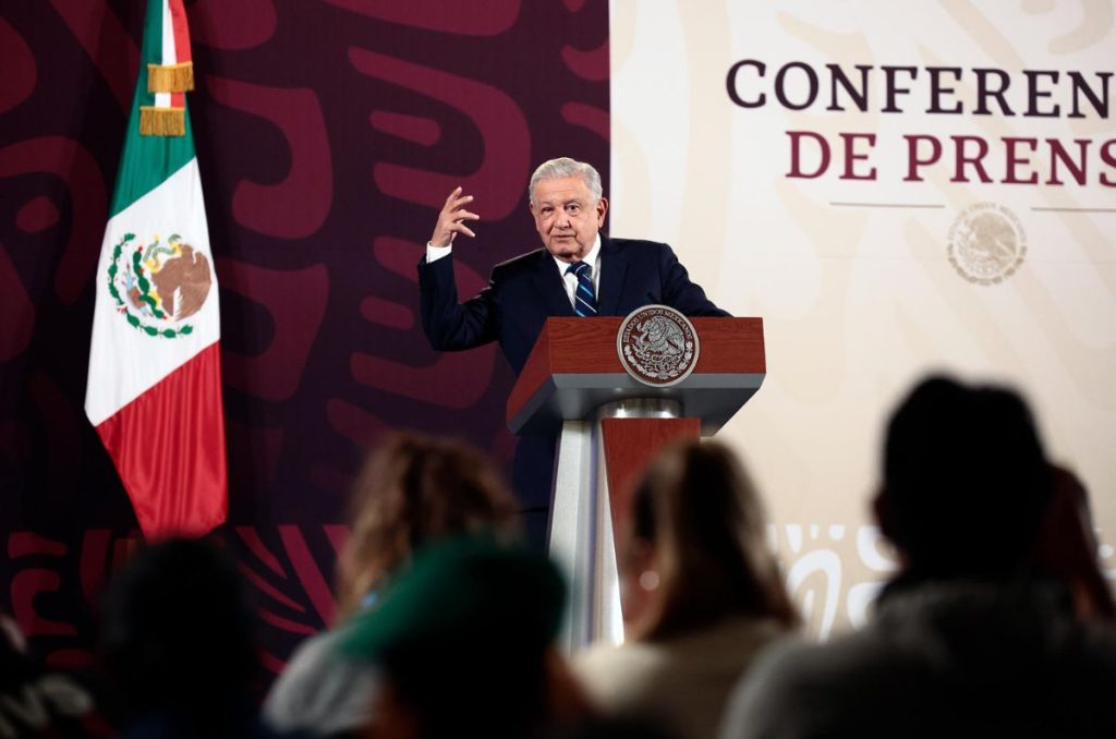 El presidente Andrés Manuel López Obrador afirmó que el Gobierno de México no tiene interés de comprar Telmex.