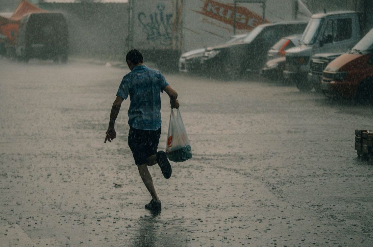 Prepárate: Onda tropical 8 dejará días de fuertes lluvias en México