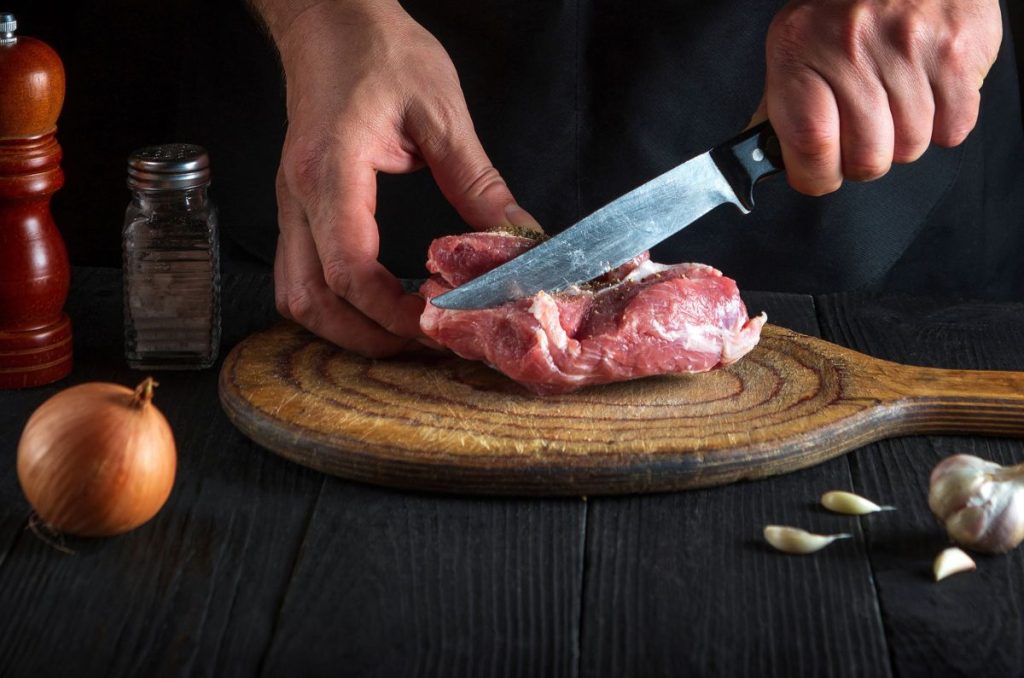 Hoy te contaremos sobre 7 cortes de carne de res que deberías conocer si eres amante de los asados de fin de semana en casa.